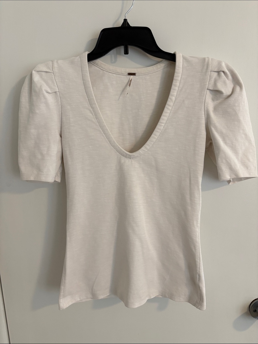 Free People Cream V-Neck Puff Sleeve Top